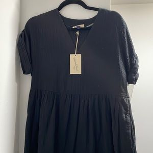 Universal threads black V neck dress